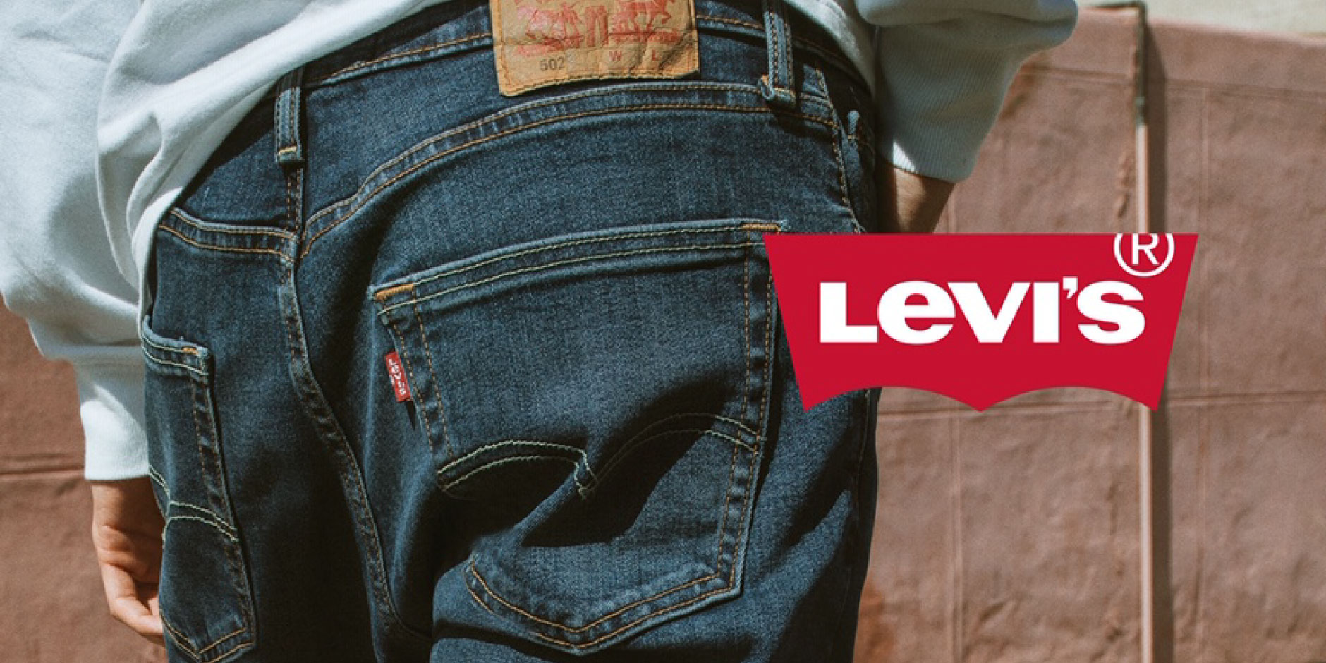 LEVI'S Leather Label On The Blue Jeans. LEVI'S Is A Brand Name Of Levi  Strauss And Co, Founded In 1853 Stock Photo, Picture and Royalty Free  Image. Image 66995037.