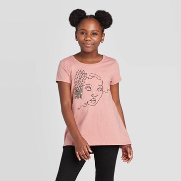 girl wearing pink t-shirt