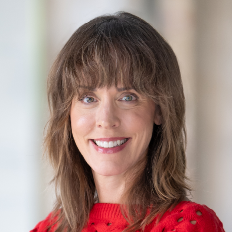 Photo of Sarah Travis